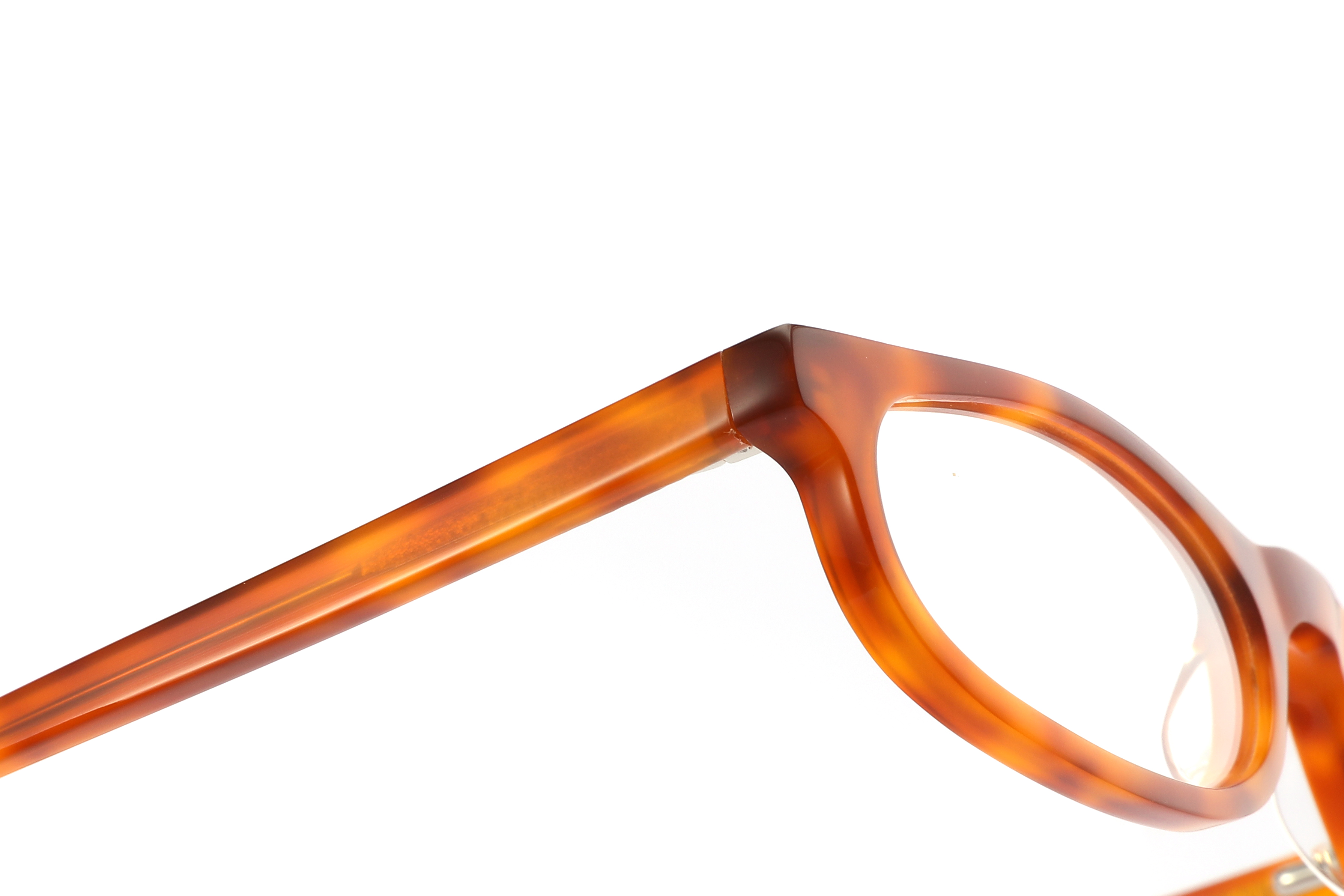 نظارات القراءة الصغيرة المريحة